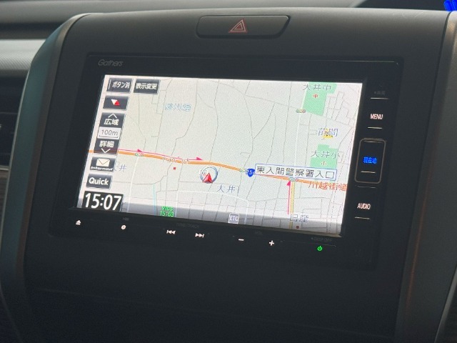 ナビが付いておりますのでお出かけの際はこのナビにお任せです♪