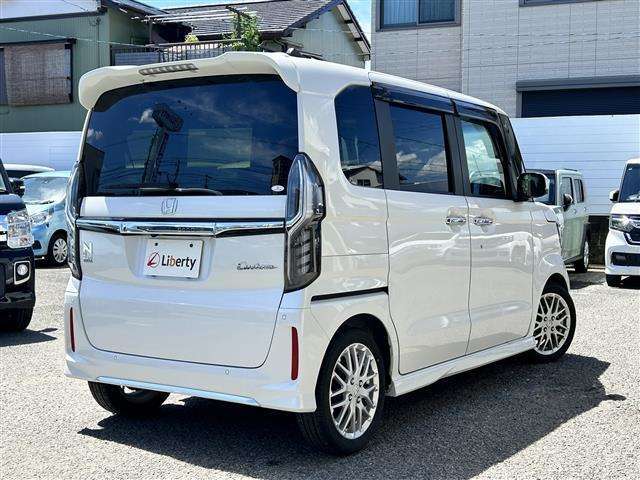 ■□■□■ 万が一のキズヘコミも迅速に対応いたします！！ 自社鈑金工場を持っているので、自社で修理いたします！！ 仲介料がかからないので安いんです！！  ■□■□■