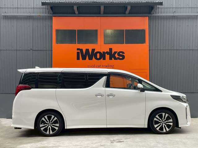 一人一人のお客様へ丁寧な対応が出来るようにするため、ご来店は『予約制』とさせていただいております。他のお客様を気にせずにおくつろぎ下さい。