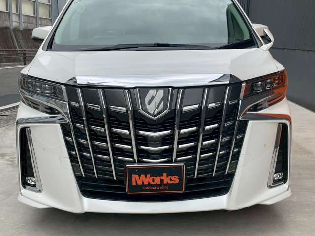 自社レンタカーを保有しています。大手レンタカー会社とも業務提携し、あらゆるニーズにお応えしています。事故の修理期間でのご利用はもちろん、急な利用で他社でお断りされた場合でも是非ご相談ください。