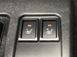 【シートヒーター】寒い日に重宝するシートヒーター！エアコンより早く温まってくれるので寒がりの人も安心ですね♪エアコンの温風は乾燥するから苦手、という方にもをおすすめです。