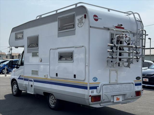 自動車保険（損保ジャパン日本興亜）の代理店でもございますので、お気軽にご相談下さい。