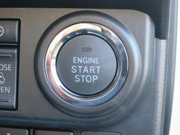 プッシュスタートボタンなら鍵を取り出さなくてもエンジンがかかります★急いで鞄から鍵を取り出す必要もございません！ラクして運転をスタートさせましょう(^J^)♪