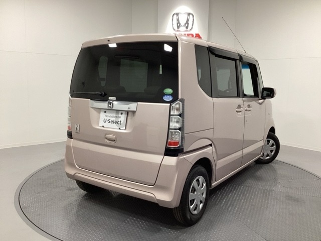 Honda認定中古車 U-Selectは3つの安心をお約束します。　1　Hondaのプロが整備した安心。 2　第三者機関がチェックした安心。　3　購入後もHondaが保証する安心。