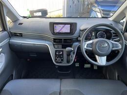 【インパネ全体】全方位で視界が広く、高い目線で運転もしやすいです！