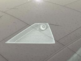 【スマートブレーキサポート】走行中に前方の車両等を認識し、衝突しそうな時は警報とブレーキで衝突回避と被害軽減をアシスト。より安全にドライブをお楽しみいただけます。