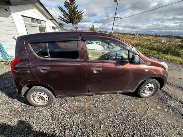 不在の場合がございますので、ご来店前にメールやお電話でお問い合わせいただけるとスムーズにご案内可能です。事前にご連絡いただければ、安心してお車をご紹介いたします。お気軽にご連絡ください。