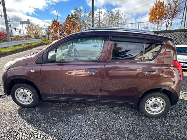 低価格でご提供できるよう、経費を抑えた運営を心がけています。小規模な店舗ですが、その分お客様一人ひとりに時間をかけ、丁寧に対応いたします。安心してご相談ください。