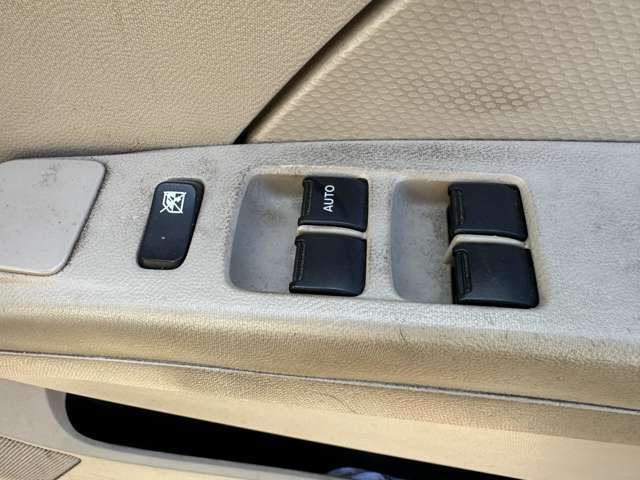 全道納車対応可能！遠方のお客様も安心してご購入いただけます。陸送費は別途かかりますので、詳細はお気軽にお問い合わせください。ご希望に合わせた納車方法をご案内いたします。