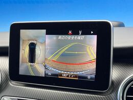 ●パノラミックビューモニター：専用のカメラにより、上から見下ろしたような視点で360度クルマの周囲を確認することができます☆死角部分も確認しやすく、狭い場所での切り返しや駐車もスムーズに行えます。