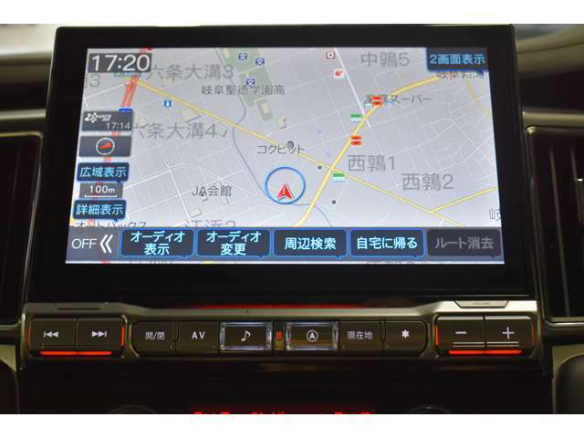 純正ナビゲーションです☆ワイドで明るい液晶画面、簡単な操作方法、多機能ナビゲーション。知らない街でも安心です。ナビに連動のバックカメラを装備☆後方視界は良好で車庫入れをしっかりサポートします！