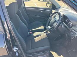 「この車の写真をもっと見たい」「状態が気になる」「この装備はついている？」どんな小さな疑問でもお気軽にお問い合わせください！