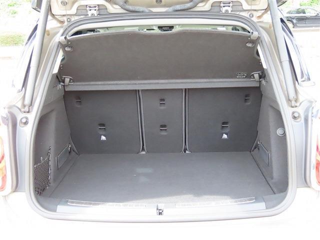 当店ではご納車前には特定整備認証スキャンツールを介して徹底準備を行っております。