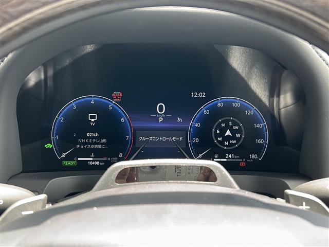 スピードメーターの画像です。店舗にて現車の確認もいただけますので、お電話で在庫のご確認の上是非ご来店くださいませ！！！ワクワクするクルマ選びをご提案します！