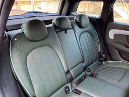 リアシートもきれいな状態です。