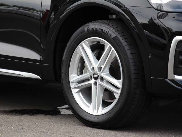 5ダブルアームデザイン コントラストグレー8J×19＋235/55R19タイヤ！