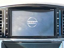 【純正ナビ】インテリアに溶け込むスタイリッシュな「専用設計」メーカーナビを装備♪視認性や操作性など基本性能にも優れ、より上質なカーライフをお楽しみいただけます。