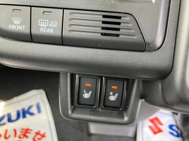 両席シートヒーター装備
