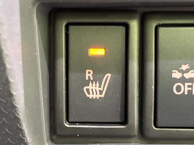 【シートヒーター】寒い日に重宝するシートヒーター！エアコンより早く温まってくれるので寒がりの人も安心ですね♪エアコンの温風は乾燥するから苦手、という方にもをおすすめです。