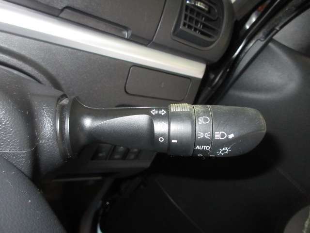 どなたにも機能的で使いやすく、スタイリッシュです。シンプルな構造なのに機能的で、ドライブを盛り上げてくれる相棒になってくれることでしょう！