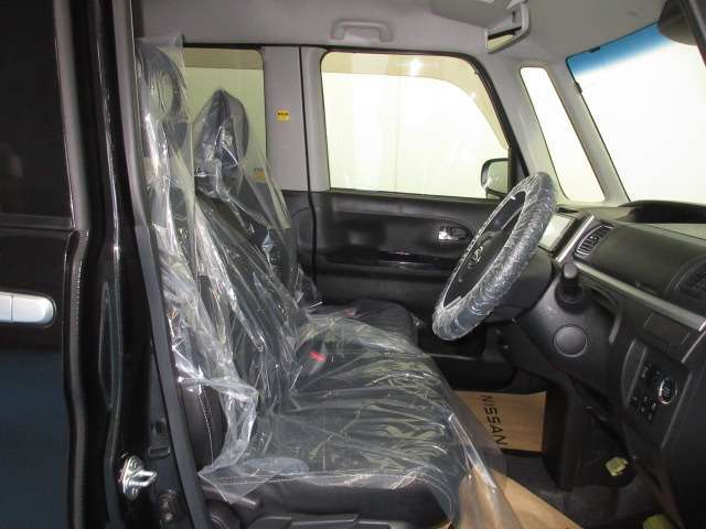 乗降しやすい開口部です。シート位置の調整もでき、体型に合わせたシート位置で疲れにくくなっています。