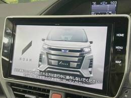 【純正10型ナビ】人気の純正ナビを装備しております。ナビの使いやすさはもちろん、オーディオ機能も充実！キャンプや旅行はもちろん、通勤や買い物など普段のドライブも楽しくなるはず♪