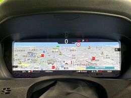 インタラクティブドライバーディスプレイ『フルスクリーンの3Dマップの表示が行えます。』XEのドライビングの喜びを一層高める機能です。