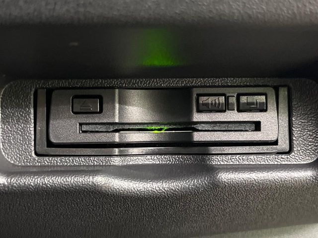 【ETC】高速道路の料金所をストレスなく通過！話題のスポットやサービスエリアに多い「スマートIC」利用時は必須のアイテムです。当店でセットアップを実施、ご納車当日からすぐにご利用いただけます！
