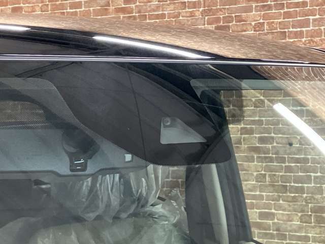 ■お安く提供できる理由■　当社のお車はディーラー、オートオークションからの大量仕入れにより、お客様に喜んでいただけるプライスでご提供します！未使用車ですと新車時に必要な重量税も必要ありません。