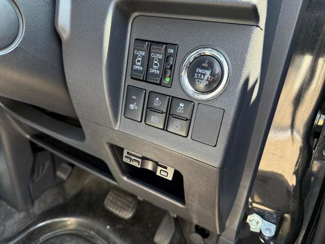 運転席操作部です！わからないスイッチ類や操作部はお気軽にお問い合わせ下さい！