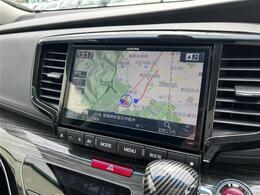 こちらオーディオ周りの写真になります。動作確認済みです。詳しい機能に関しましては装備欄を確認ください。車によっては多機能なナビなど、充実したオーディオがついている車両もあります。