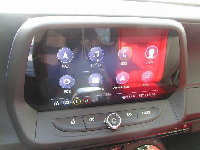 ナビ、Android　Auto、Apple　CarPlay、Bluetooth、USB対応の純正オーディオ