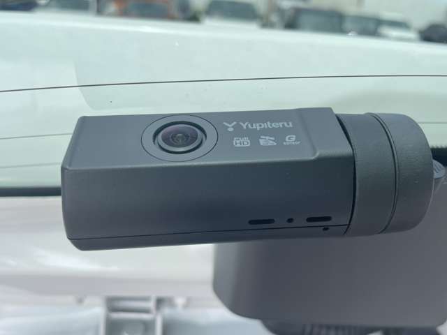 後部用のドライブレコーダーです！あおり運転や追突事故の証拠映像になりますね！