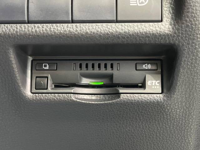 【ETC】高速道路の料金所をストレスなく通過！話題のスポットやサービスエリアに多い「スマートIC」利用時は必須のアイテムです。当店でセットアップを実施、ご納車当日からすぐにご利用いただけます！
