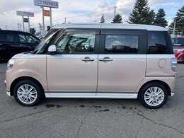 トヨタ車をメインに、人気のハイブリッド車はもちろん、軽自動車からコンパクトカー、ミニバン、SUVなど様々な車種をご用意しております！展示車価格は支払総額表示ですのでご安心ください！