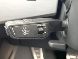 ●レーダークルーズコントロール：前の車との車間距離を一定にとりつつ、一定速度で自動走行してくれる次世代のクルーズコントロール！主に高速道路や自動車専用道路で使用する便利な機能です！