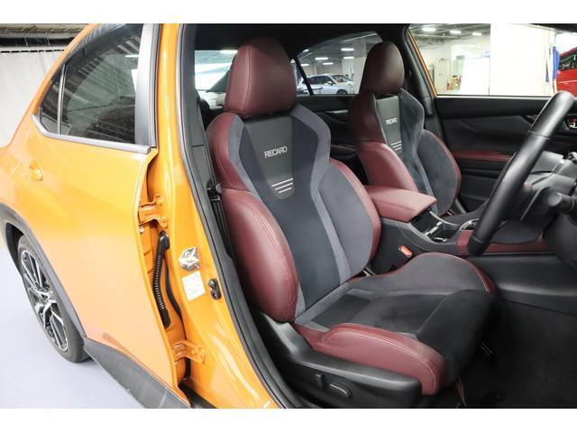 ホールド性の高いシートを採用。長距離ドライブの疲れを軽減してくれます。シートヒーターを装備しておりますので、これからの寒い季節もへっちゃらです！