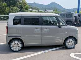 TOYOオープンカントリーHT2タイヤを装着しています♪ホワイトリボンが堪りません♪