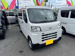 グループ総在庫数約300台以上！！また「メンテナンスサポート」「U-CAR安心サポート」等の購入後のサービスも充実！たくさんのお問い合わせ・ご来店心よりお待ちしております！
