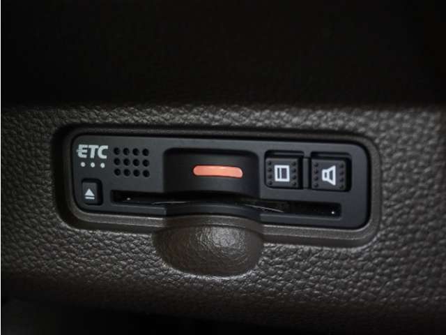 ◆ETC車載器　装備車◆今や必需品のETC！有料道路を利用する際にスムースに通過でき、わずらわしい料金支払いから開放されます！