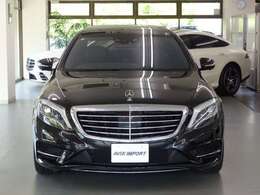 19インチAMG5ツインスポークアルミホイールが装備！！　出力455PS（カタログ値）のハイパワーを発揮する新開発4.7L V型8気筒直噴ツインターボBlueDIRECTエンジンと