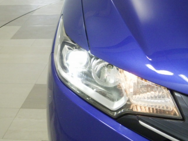 【LEDヘッドライト】LEDヘッドライトは消費電力が少ないので寿命が長いですよ！明るさも十分で、夜間走行の負担を和らげてくれます！