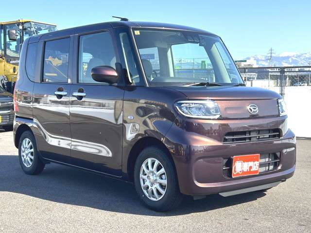 新車と同様の保証（有料）がつけられます。また各地域の店舗に最新の大型整備工場とプロメカニックが常駐しておりアフターメンテナンスもお任せください。