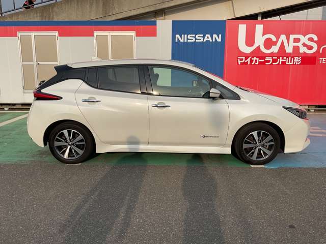 任意保険（日産カーライフ保険プラン）の取り扱いもございます。保険会社との繋がりが強いディーラーならではの無償付帯サービスが盛り沢山！詳しくは店頭まで！！
