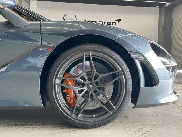車両リフト上昇