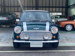 希少なローバーMINI COOPERオートマチックが入荷しました。