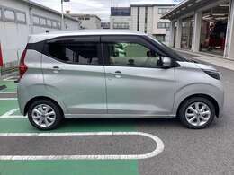コンパクトで小回りがきく軽自動車。