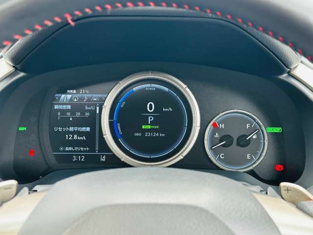 ★お車ご購入の際に、欲しかった純正オプションパーツや社外のパーツなどを、納車時までにお取り付けすることも可能です。お値打ちに取り付けが出来る様に努力いたしますので、お気軽にご相談を頂きたいと思います。