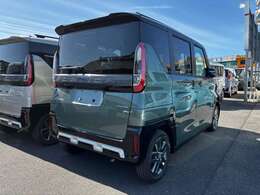 届出済未使用車なので、外装も内装も綺麗な状態です！