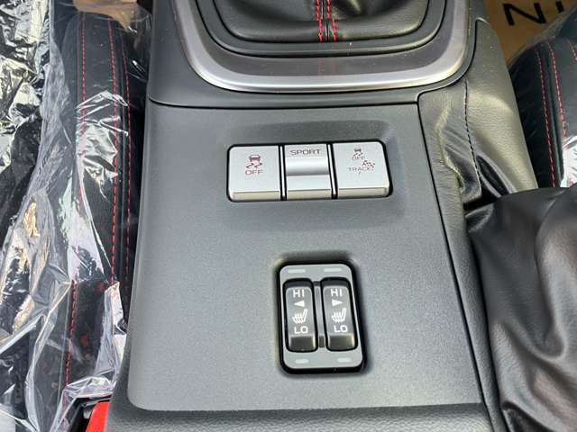 スポーツモード切替可能　　　運転席助手席シートヒーター